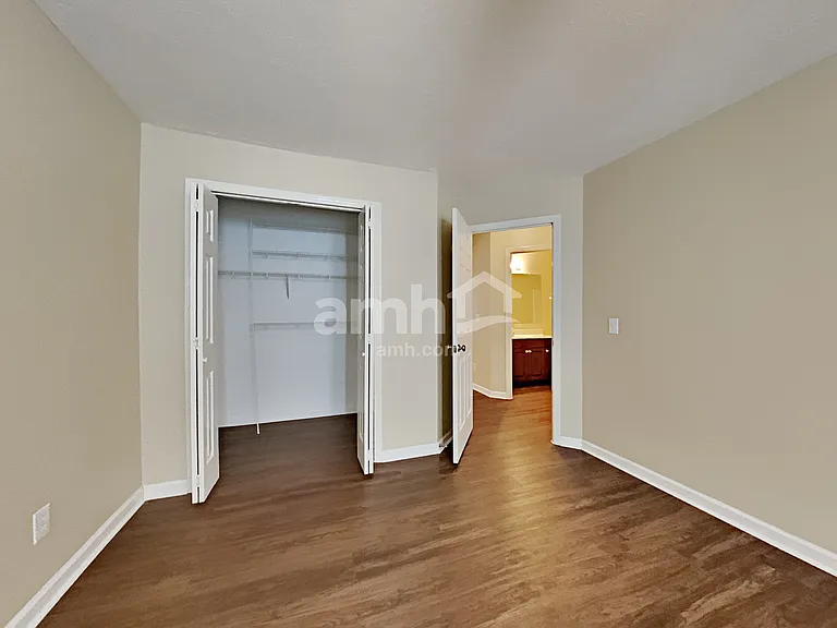 109 Crestside Ct — Photo 13
