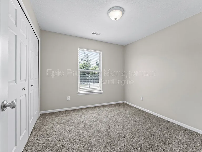 101 Taddeo Dr — Photo 10