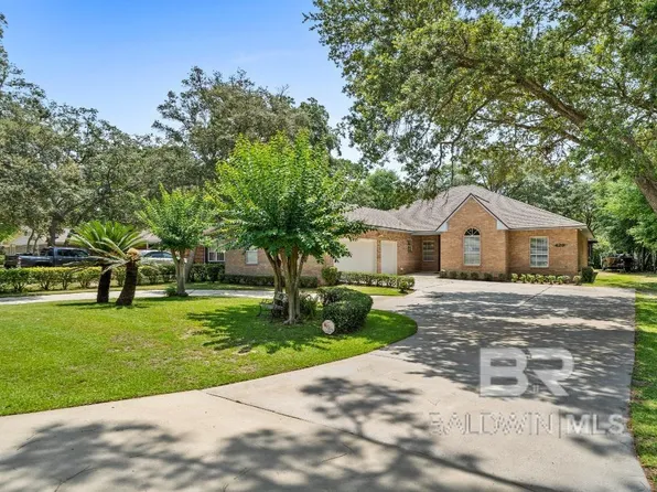 429 Hilltop Dr, Gulf Shores, AL 36542