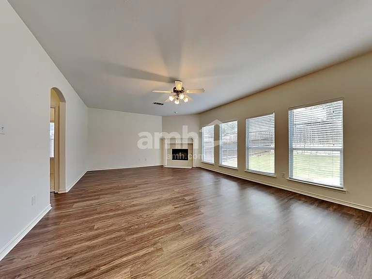 7808 Riverwalk Trl — Photo 6