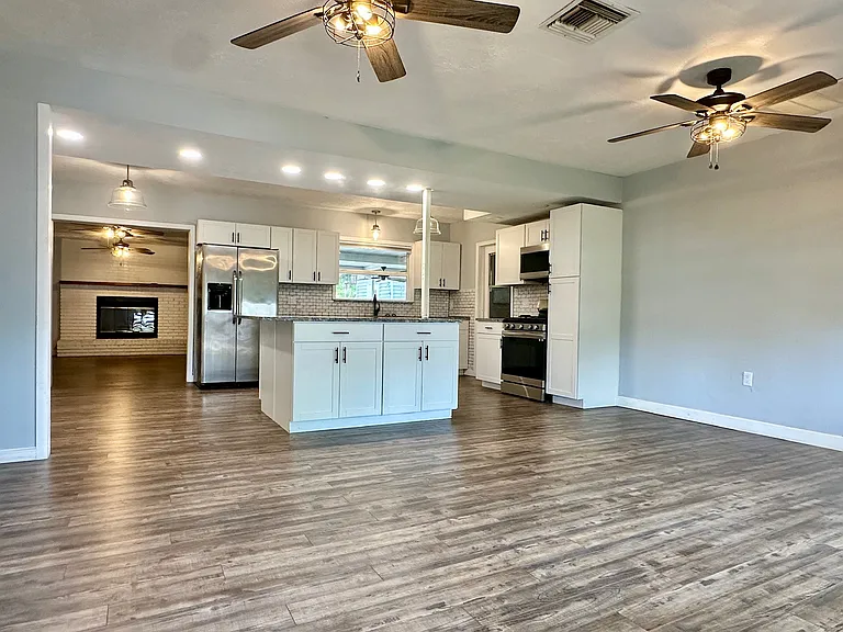 5936 Elm St — Photo 8
