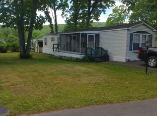 24 Shelley Ln, Wurtsboro, NY 12790