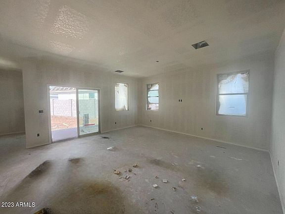 4th image of 46846 W MELLEN Lane