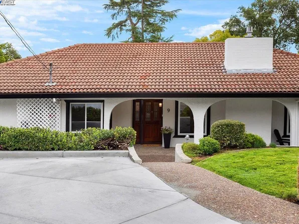 9 Westminster Pl, Lafayette, CA 94549