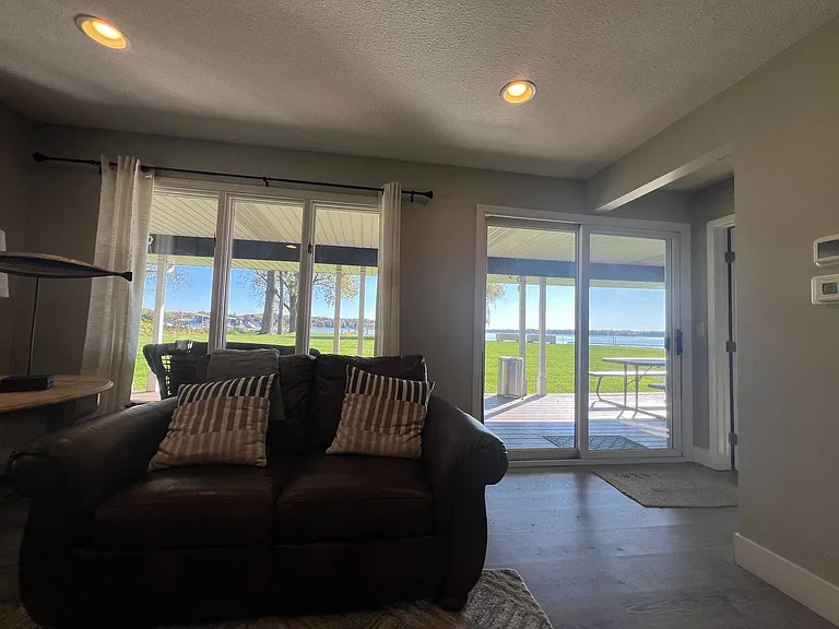 327 Big Bay Dr — Photo 11