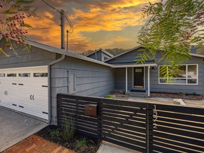 1572 Linda Mar Blvd, Pacifica, CA, 94044