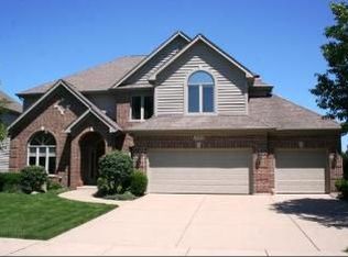 2332 Simsbury Ct, Naperville, IL