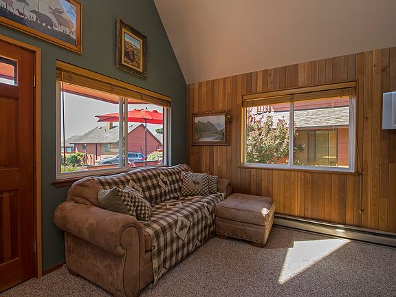 5th image of 8112 Birch Bay Dr #19