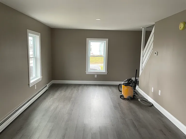 311 Missisquoi St #A — Photo 5