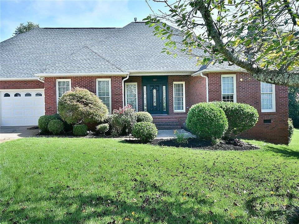 1st image of 107 Glen Arbor Ct