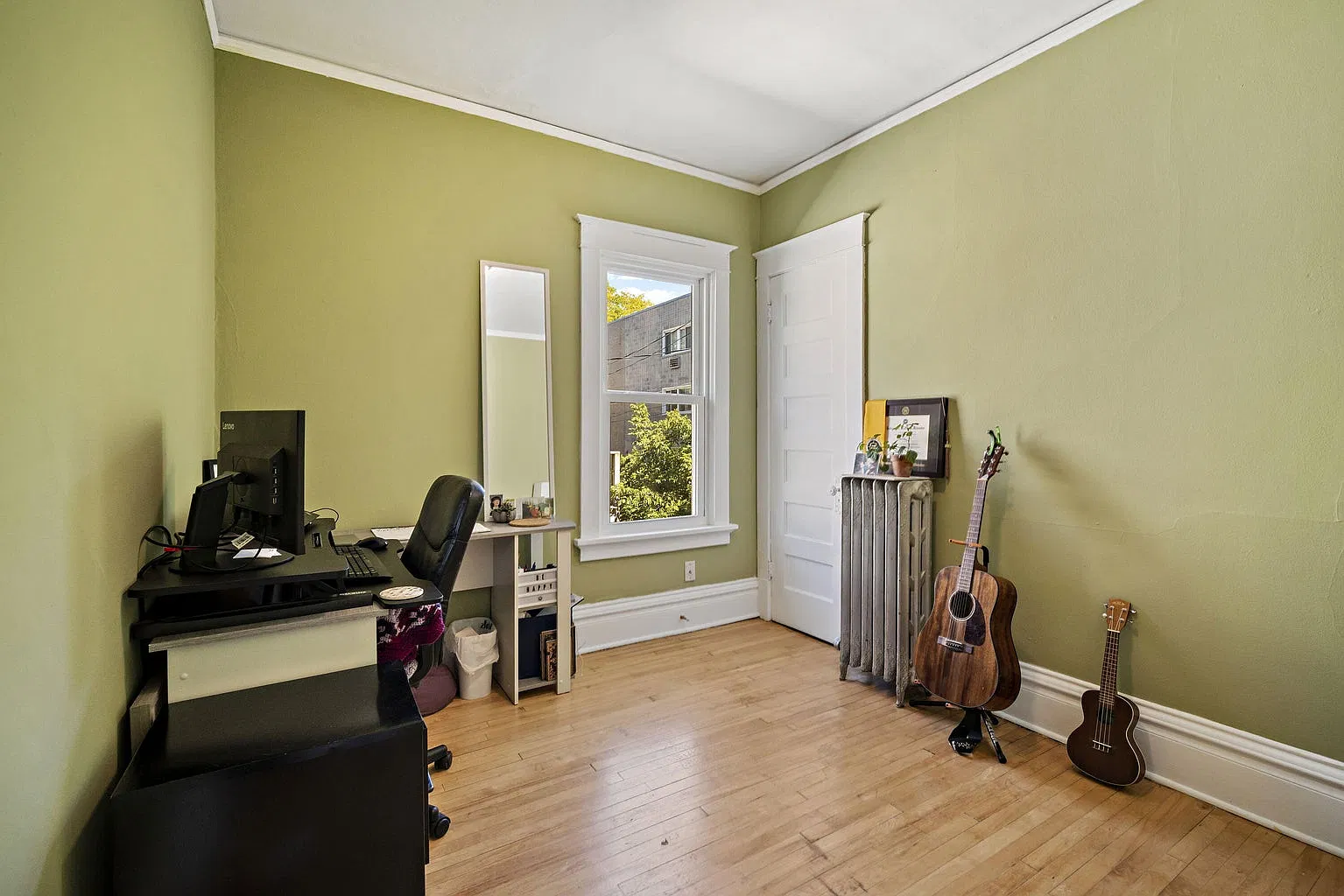 3 bed, 1404 sqft, $1,750 — Photo 2