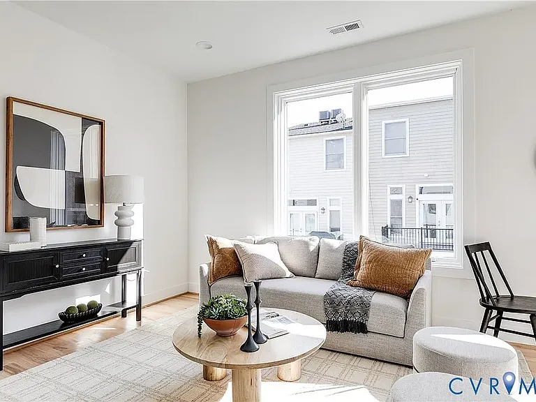 220 N 20th St #1 — Photo 14