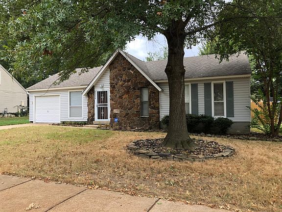 2nd image of 3069 Leeridge Dr