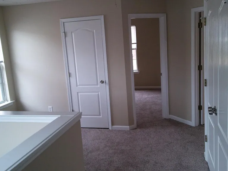 411 Red Coat Ln — Photo 4