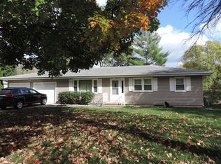 317 N Ellen St, Cedar Falls, IA 50613