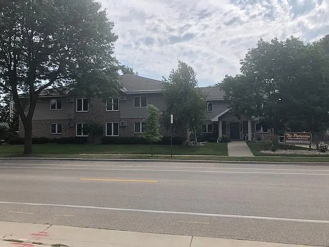 Building Photo - 2111 Parmenter St