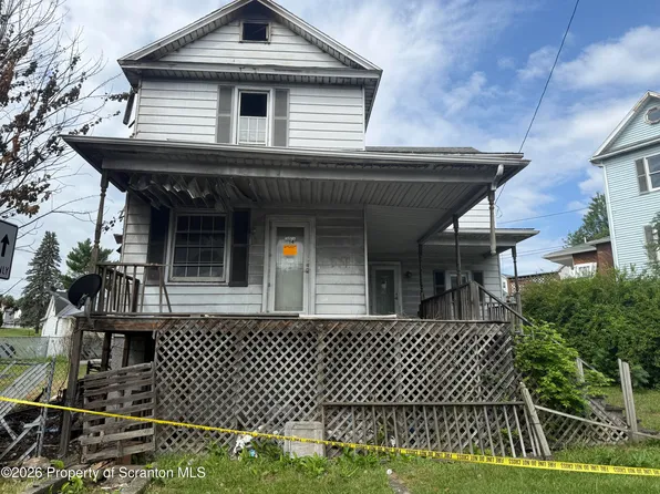 14 Bear Creek Rd, Dupont, PA 18641