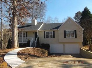 810 Montclair Pl, Woodstock, GA 30189