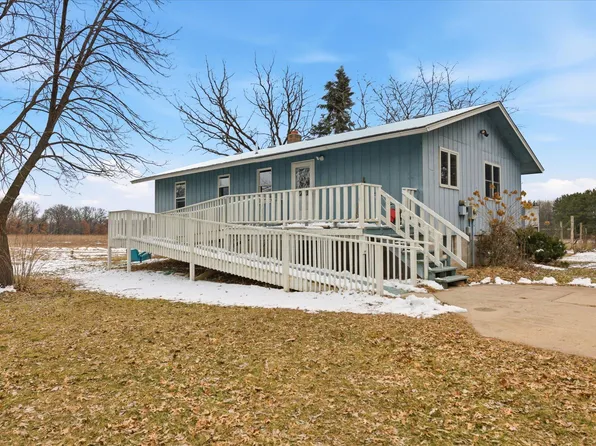 25431 Larch St NW, Isanti, MN 55040