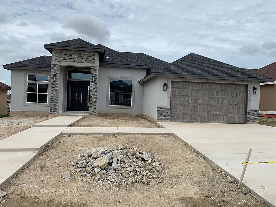1st image of 2709 Acacia Dr