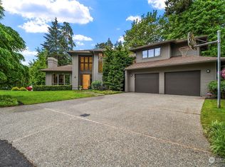 8889 SE 74th Pl, Mercer Island, WA 98040