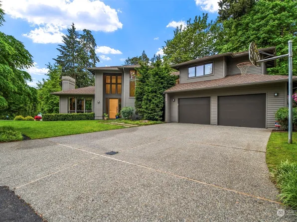 8889 SE 74th Place, Mercer Island, WA 98040