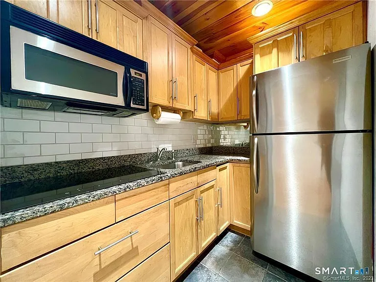 11 Bedford Ave #N2 — Photo 9