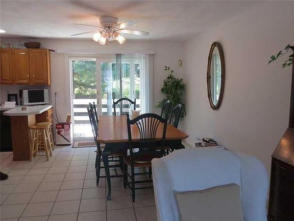 3rd image of 20B Tamarac Dr #20B