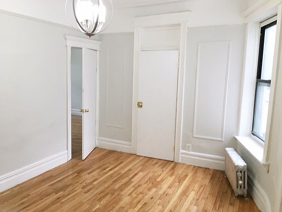 2nd image of 110 Empire Blvd APT 17