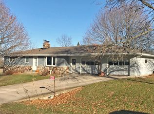 N6170 Colleneen Ct, Manawa, WI 54949