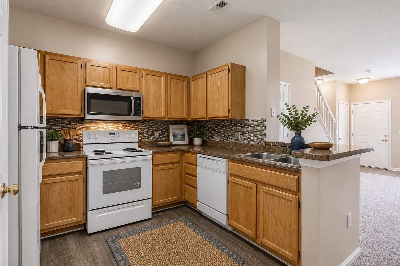 Falls Creek Apartments and Townhomes — Photo 3
