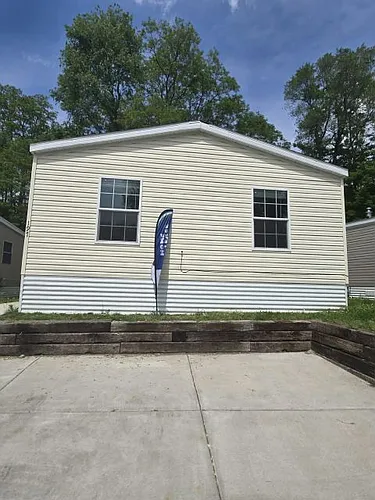 197 Mayfair Rd #166 Photo 1