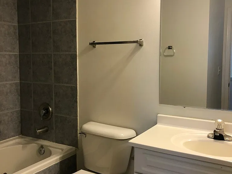 611 Arrowwood Ct — Photo 9