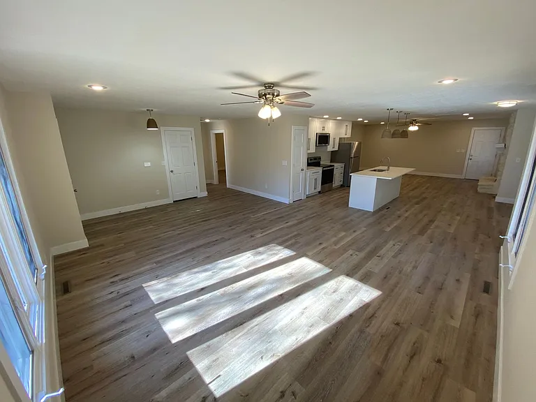 3700 E Cherry St — Photo 14