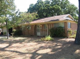 1613 Bradford Pl, Fort Worth, TX 76112