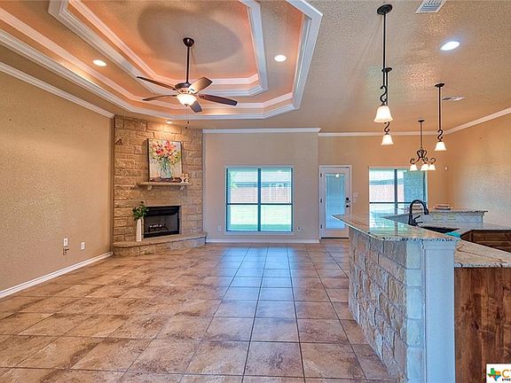 3rd image of 2032 Chinquapin Ln