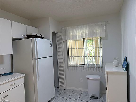 4th image of 7707 Jewel LN #201