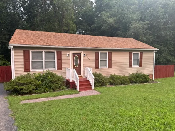 25203 Walkers Landing Ct, Petersburg, VA 23803