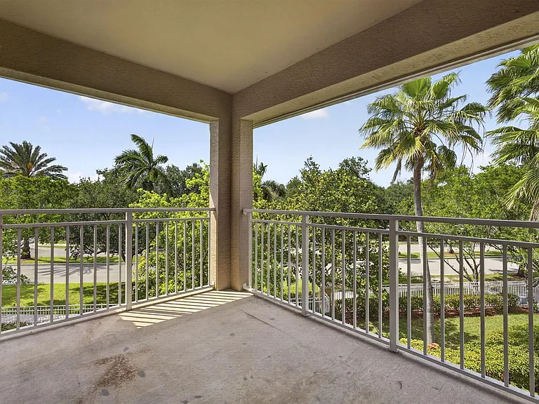 6510 Emerald Dunes Dr #308 — Photo 31