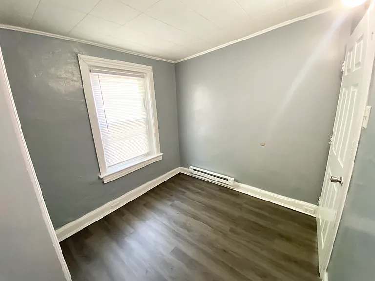 2731 Hope St — Photo 6