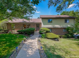 1557 Snowberry Ct, Downers Grove, IL 60515