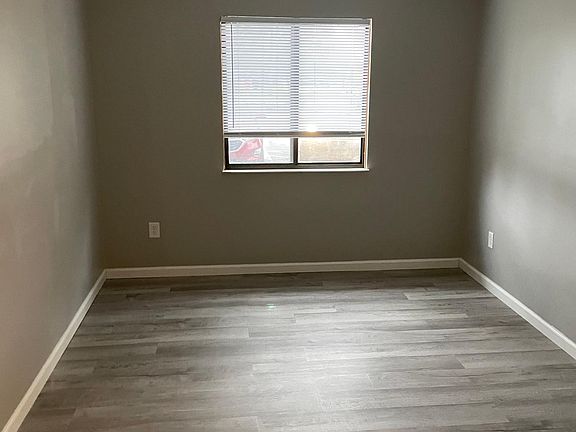 5th image of 624 Pebble Place Dr #A
