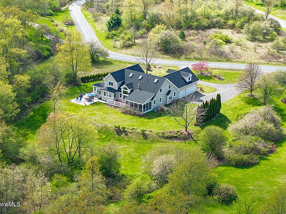 3rd image of 5 Silver Mine Ln