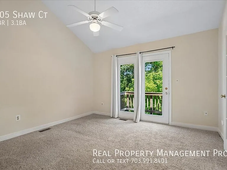 905 Shaw Ct — Photo 10