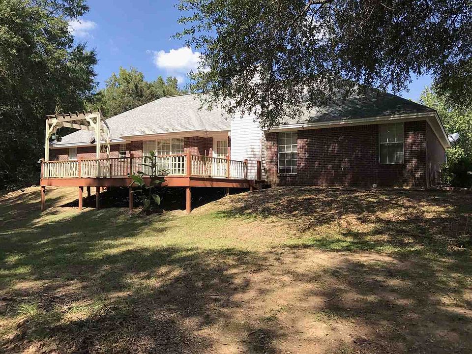 2nd image of 115 Comanche Rd