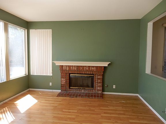 Additional Living Room