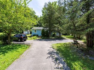 18 Lake Dr, Wappingers Falls, NY 12590
