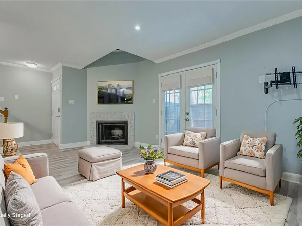 11201 Lynbrook Dr APT 3702, Houston, TX 77042