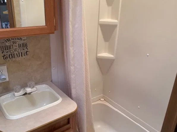 6780 E State Route 106 #17, Union, WA 98592