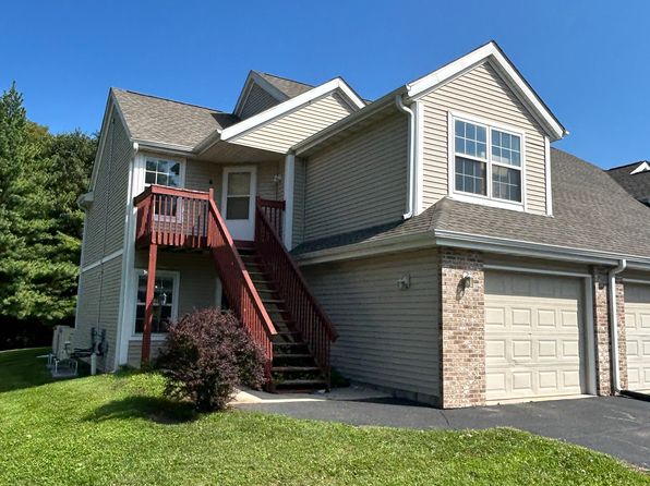 5686 Tall Pines Pkwy #3